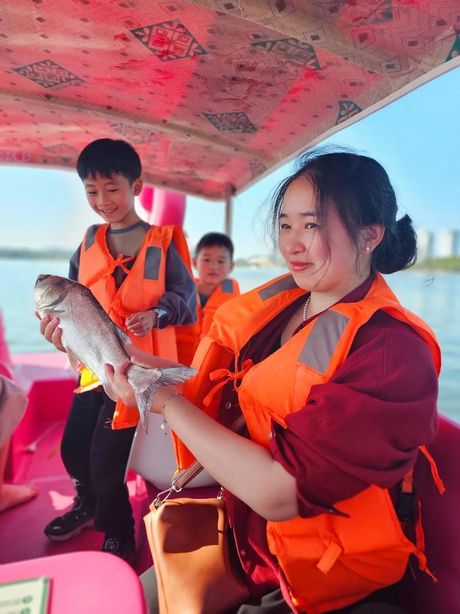 钓鱼用船，Catch the Fish with Fishing Boats - 钓鱼用船